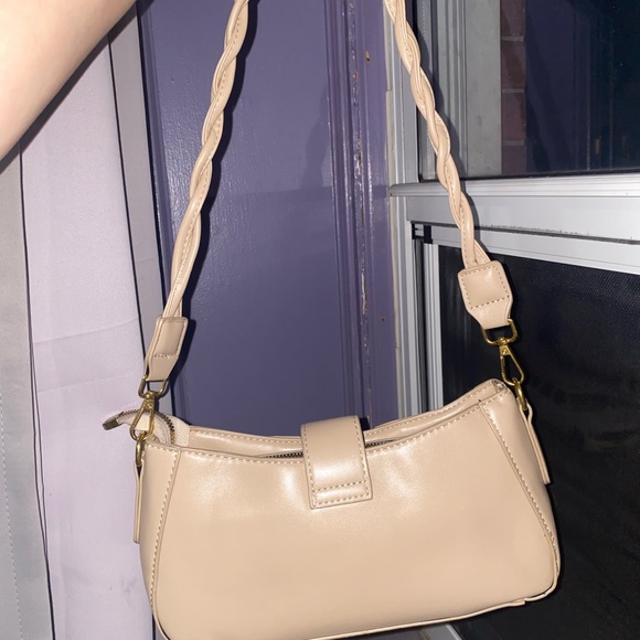 Purse - Picture 3 of 5